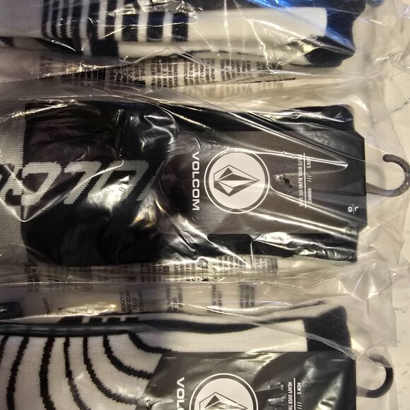 LOT VOLCOM Men's Crew Socks WOOL COTTON BLEND SKIING SNOWBOARDING LARGE 9-12 NEW - Picture 3 of 7